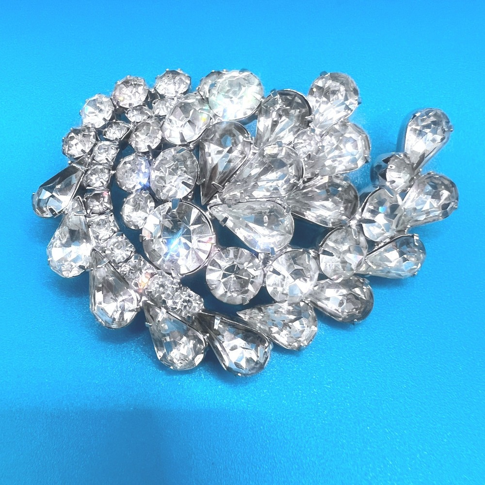 Vintage Rhinestone Sash Pinโ Brooch Clear Stones Silver Tone Paisley 3.5 X 3.5"